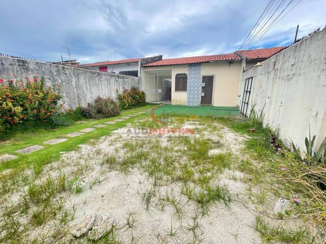 Casa usada para Venda em Fortaleza - 4